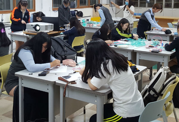 [진로 고민 Q&A] 고2 문과생인데 적성에 맞는 일을 못찾겠어요