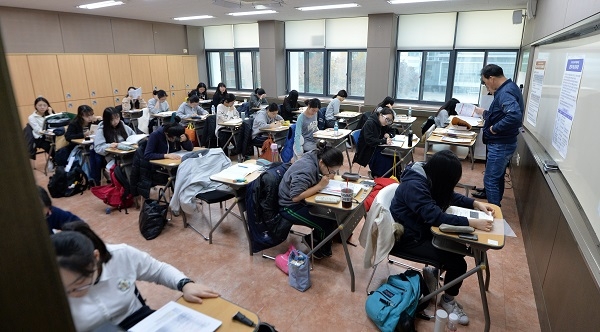 3월 학력평가, 그냥 볼래? 똑똑하게 볼래?