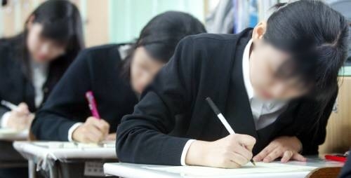 중간고사 대비에 수행평가 손놓다간 ‘서술형 문항’ 놓친다