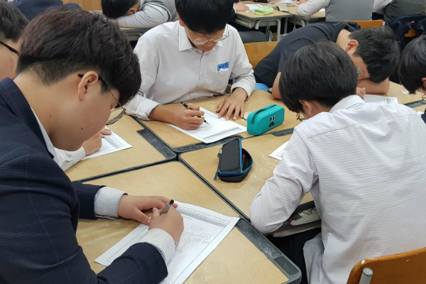 [진로 고민 Q&A] 제가 뭘 좋아하고, 어떤 것을 잘하는지 가늠이 안돼요
