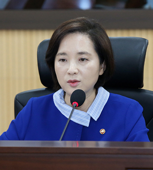 “학생 수 기준 통폐합 안 한다”