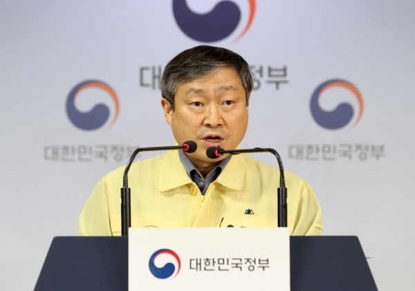 [수능D-2] 박백범 차관, 강남구 학원 밀집지역 방문 방역 점검